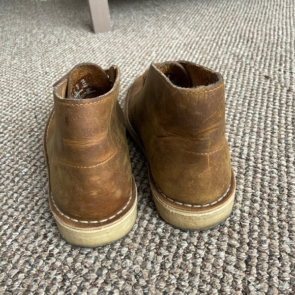 Women’s Clark’s Desert Boots in Beeswax - Picture 5 of 7